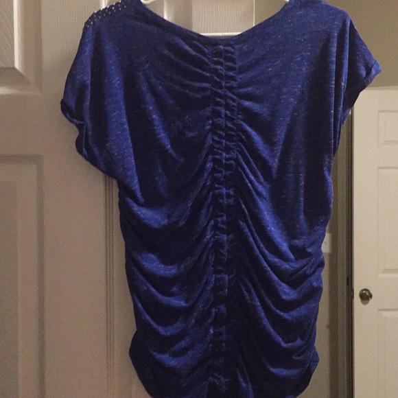 Short sleeve top - Picture 2 of 2